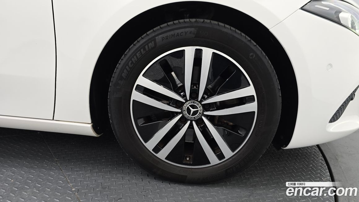 Mercedes-Benz A-Class 2021