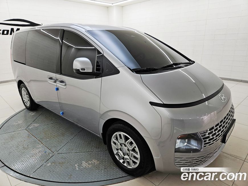 Hyundai Staria 2023