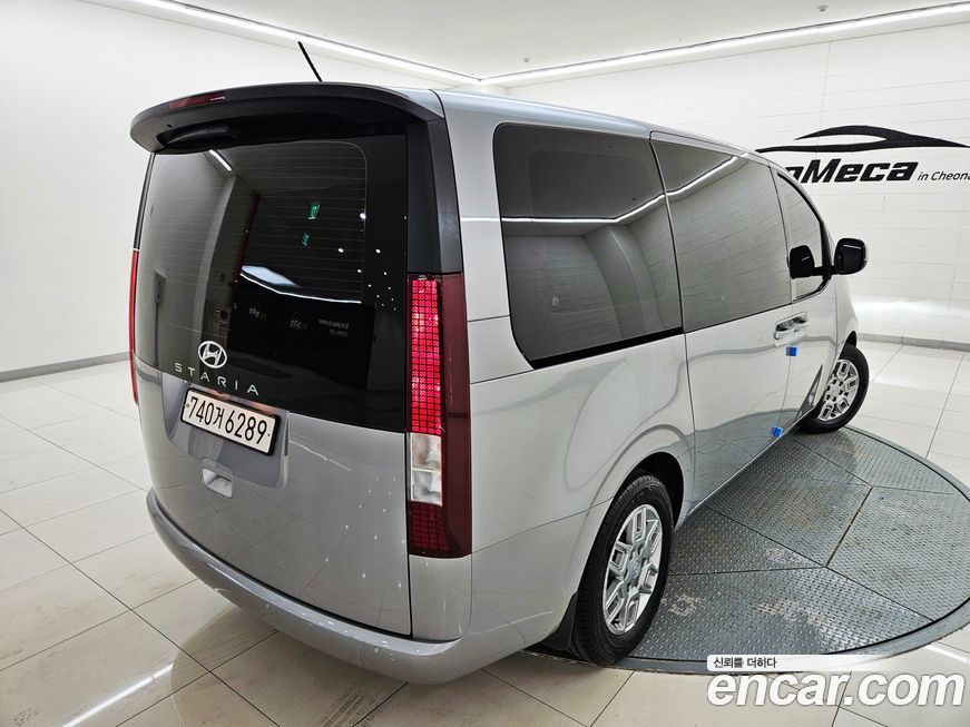 Hyundai Staria 2023