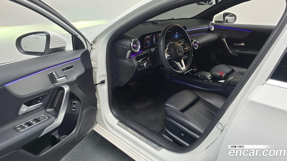 Mercedes-Benz A-Class 2021