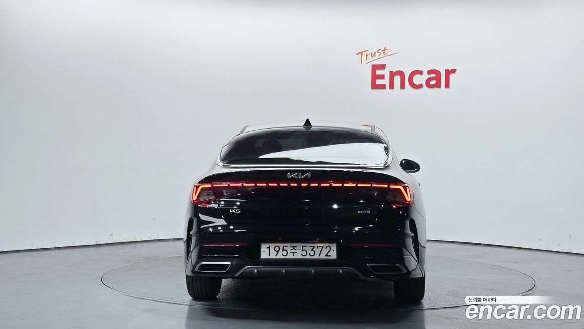 Kia K5 2023