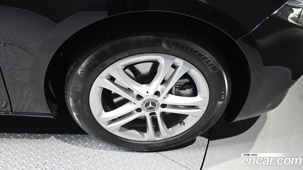 Mercedes-Benz A-Class 2024