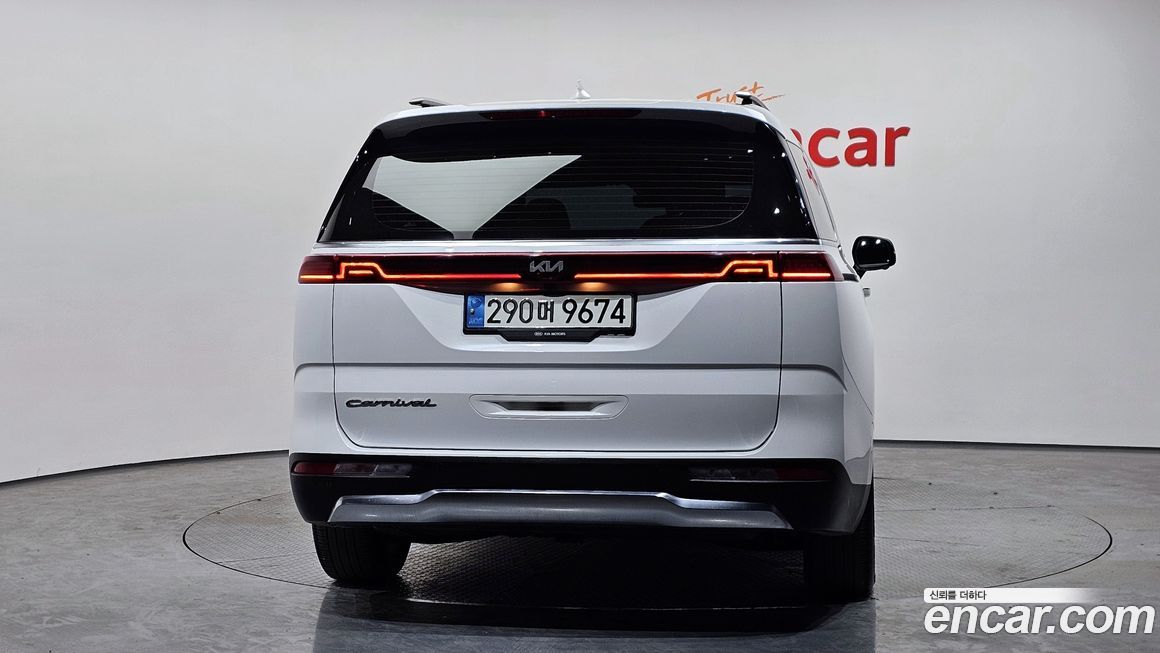 Kia Canival 2021
