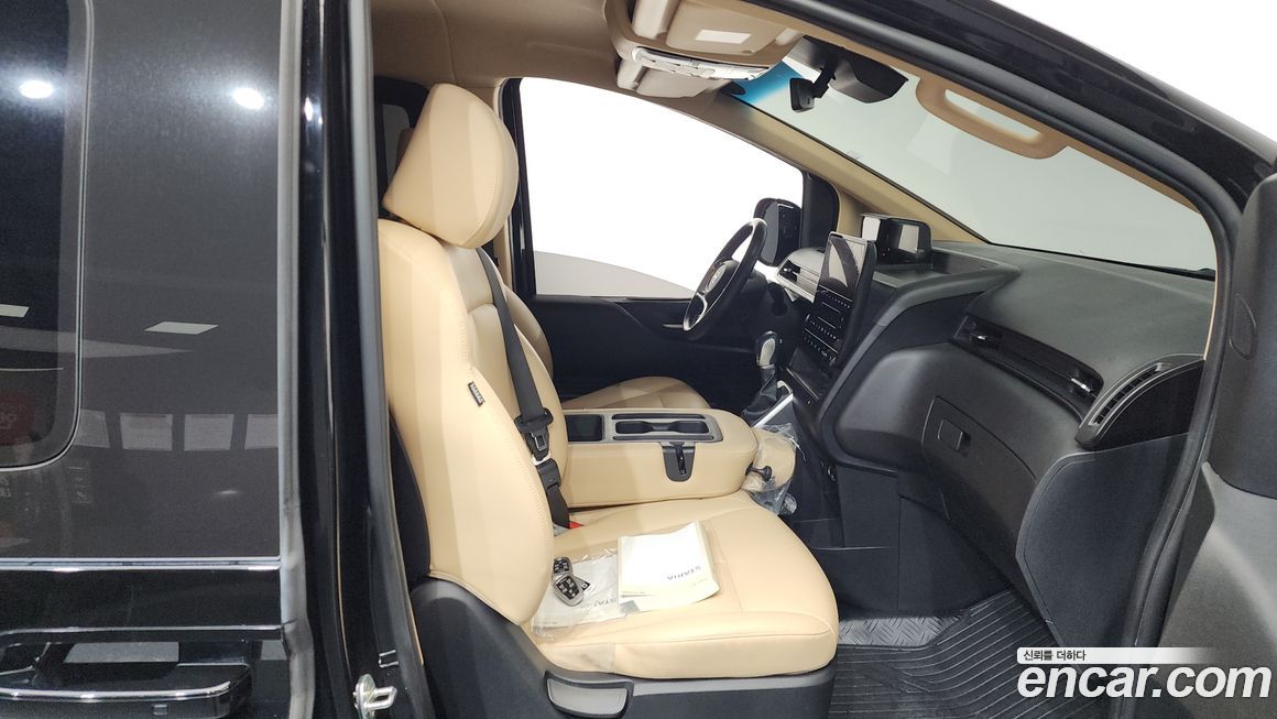 Hyundai Staria 2022