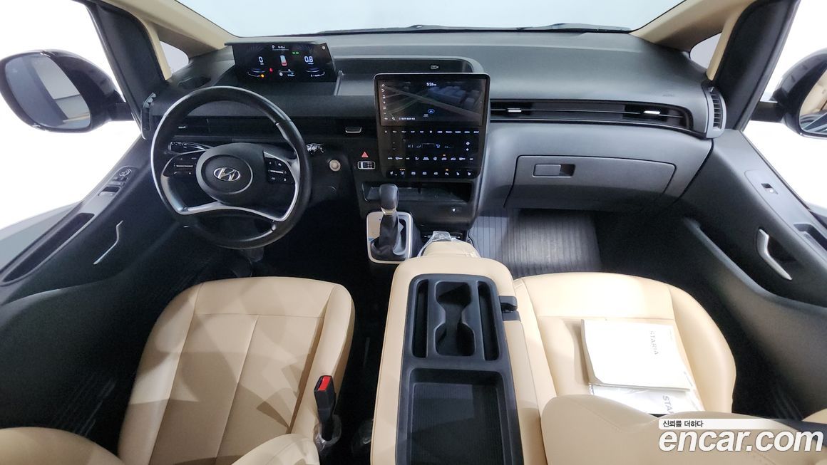 Hyundai Staria 2022