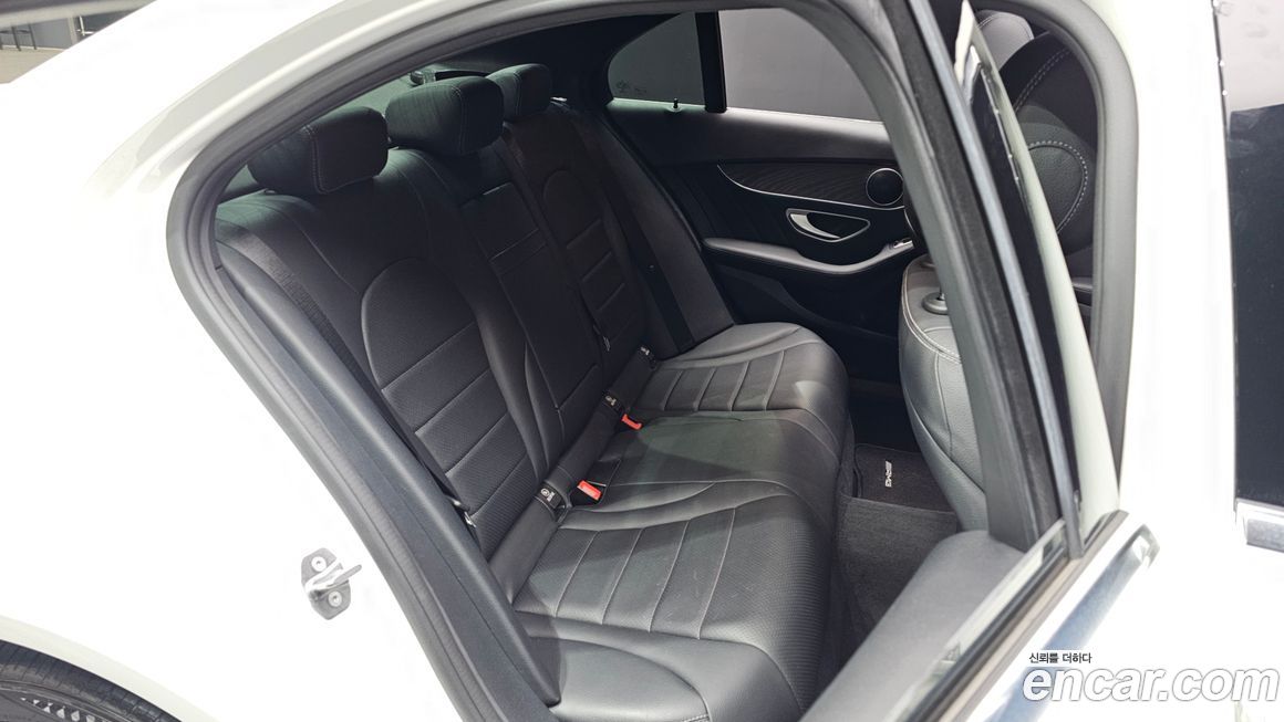 Mercedes-Benz C-Class 2019