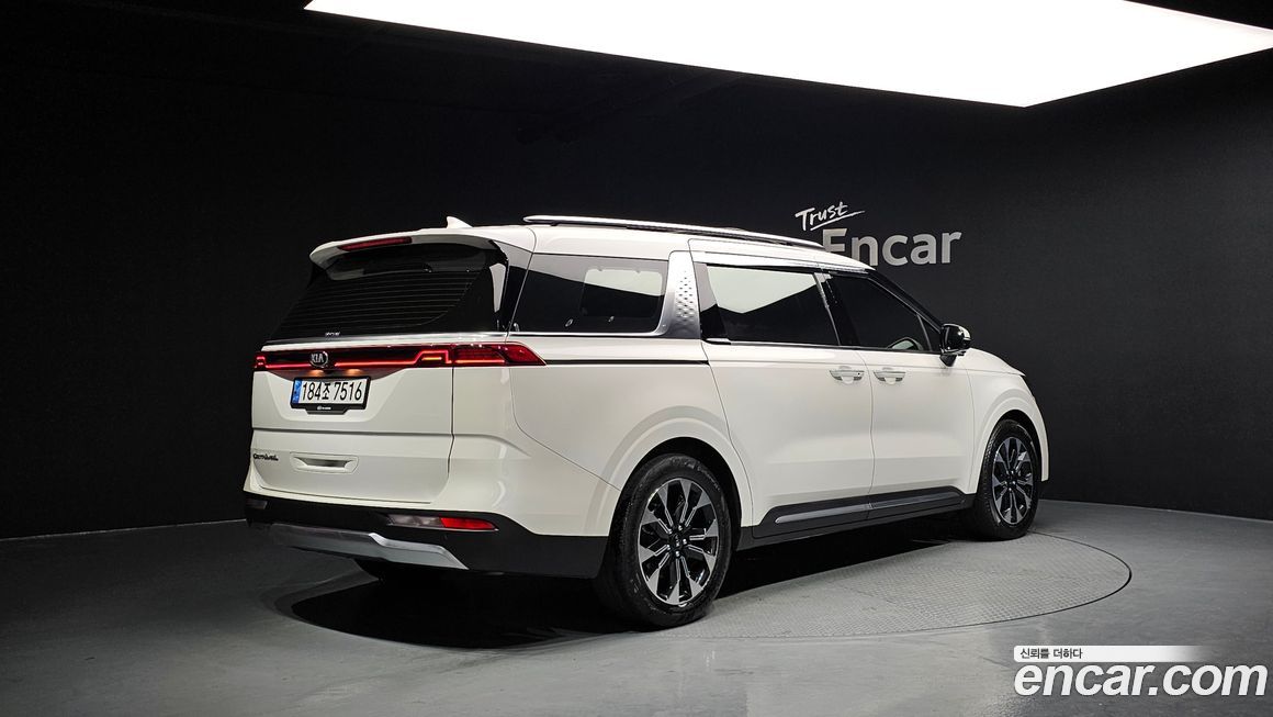 Kia Canival 2021