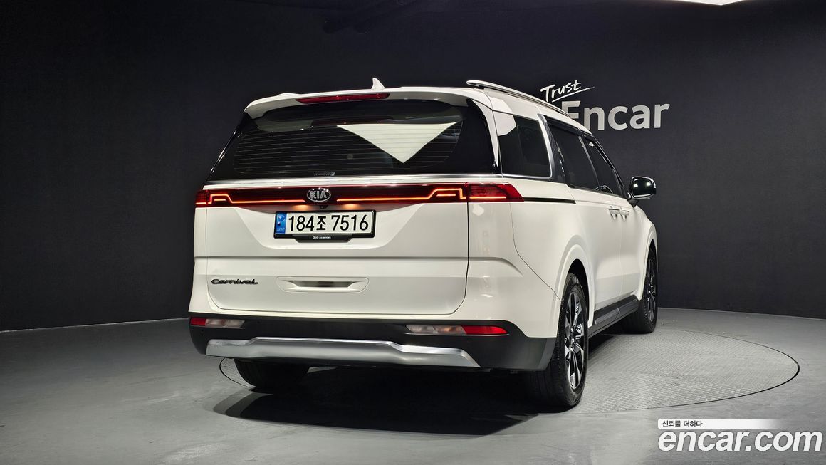 Kia Canival 2021