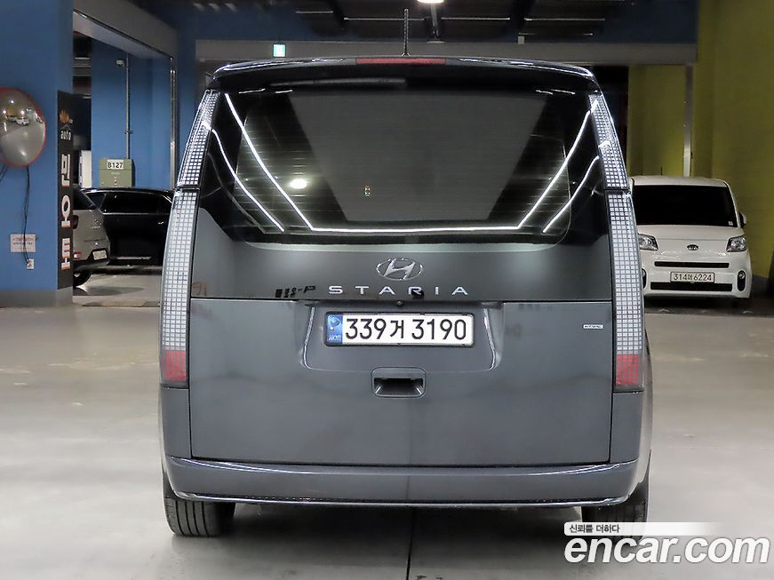 Hyundai Staria 2022