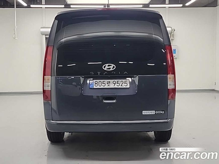 Hyundai Staria 2025