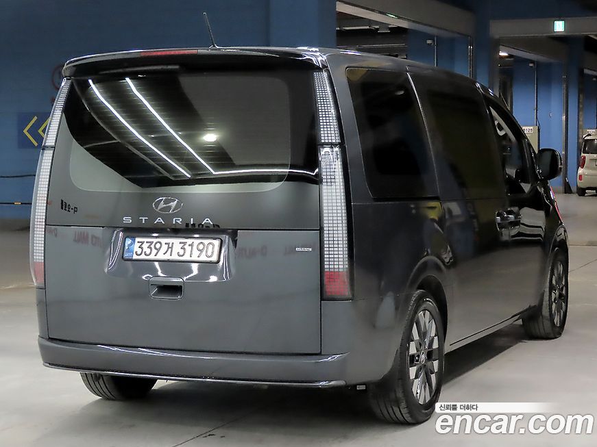 Hyundai Staria 2022