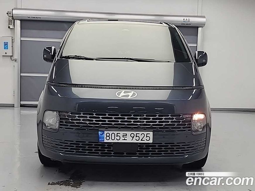 Hyundai Staria 2025