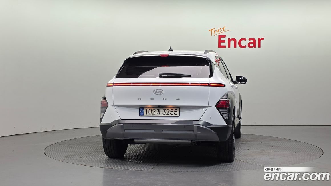 Hyundai Kona 2025