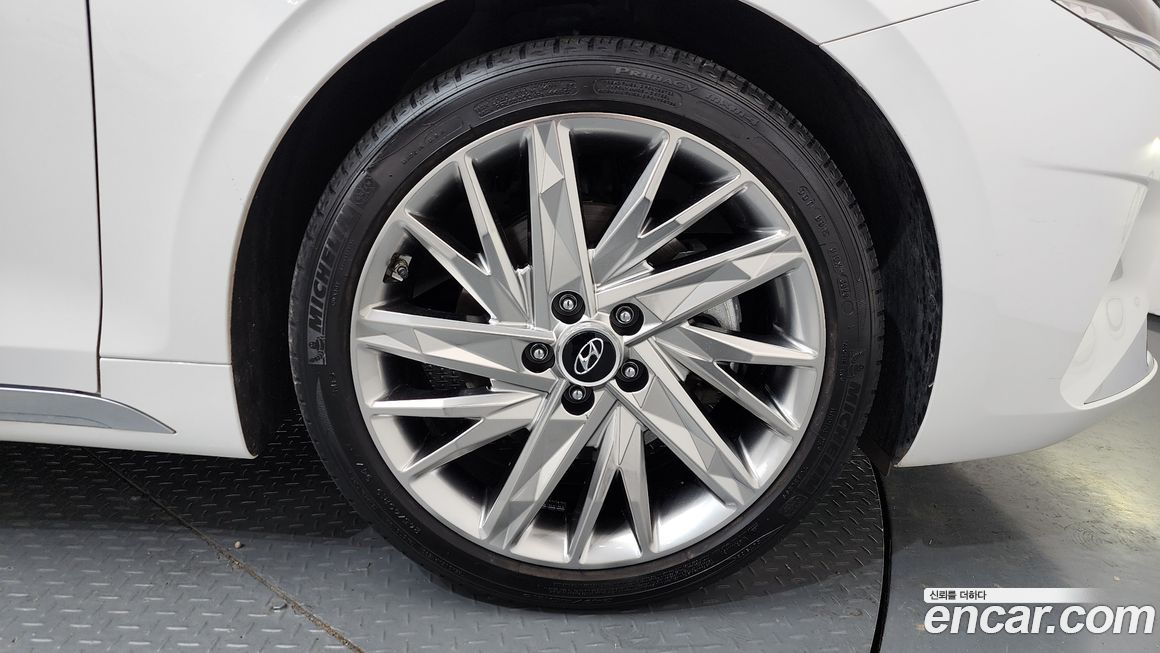 Hyundai Grandeur 2021