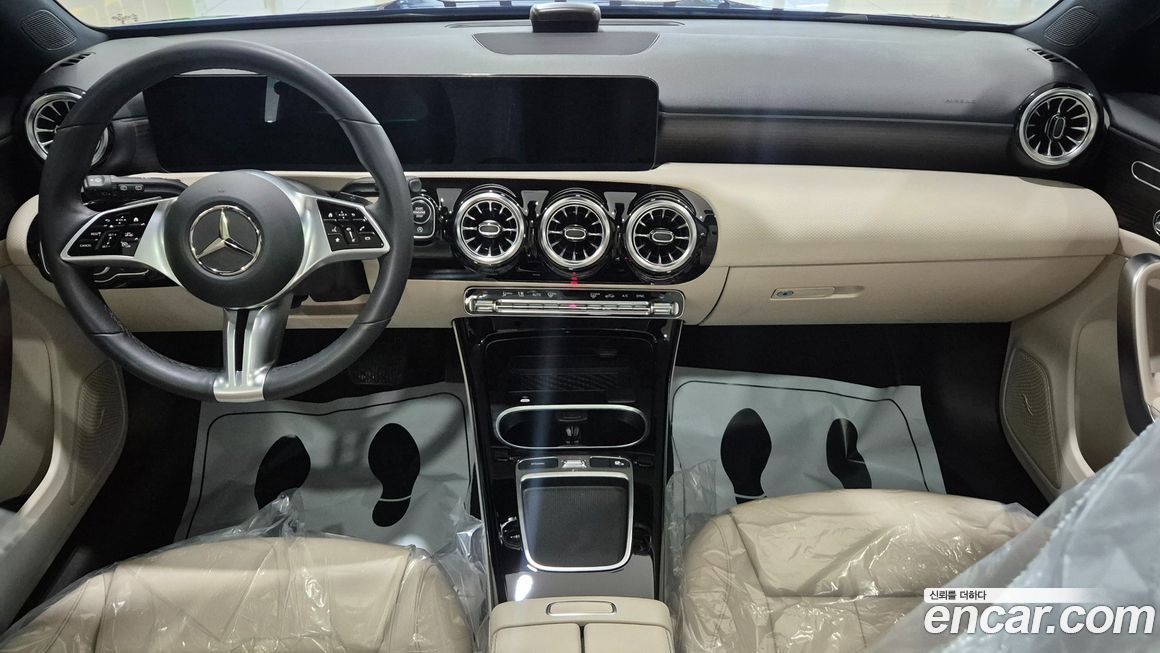 Mercedes-Benz A-Class 2024