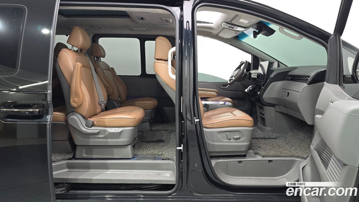 Hyundai Staria 2022