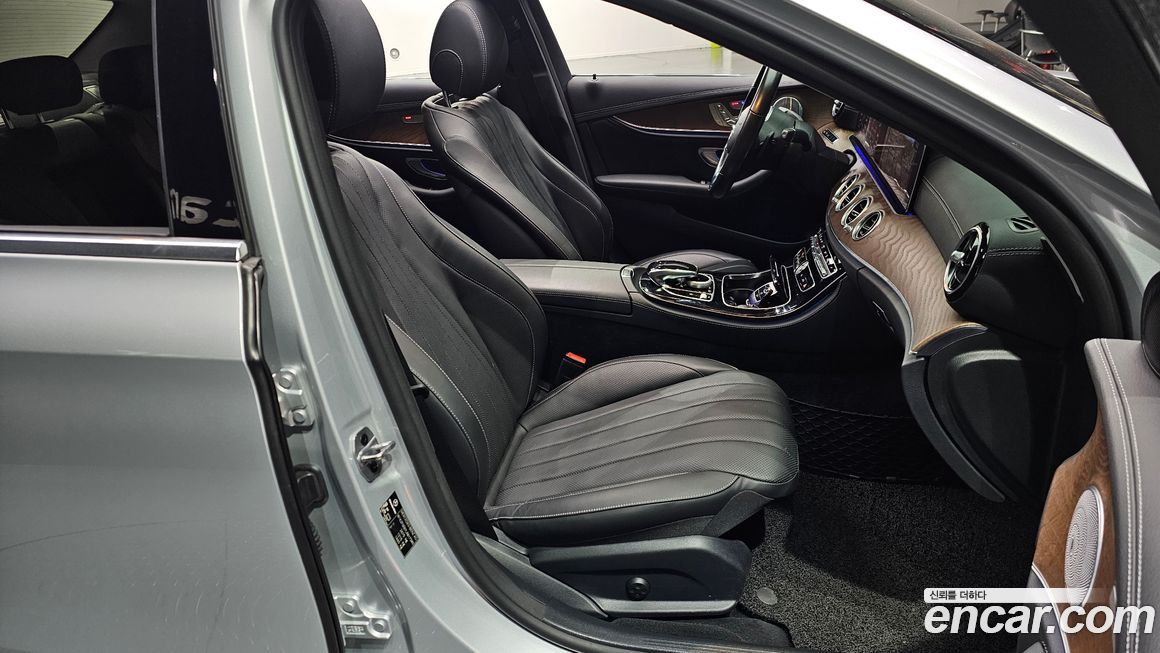 Mercedes-Benz E-Class 2020