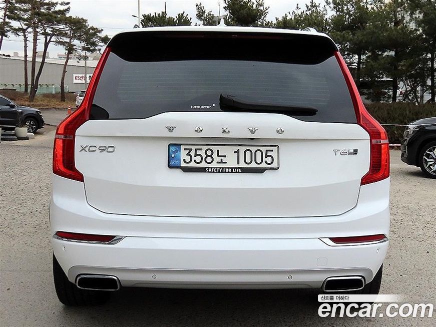 Volvo XC90 2019