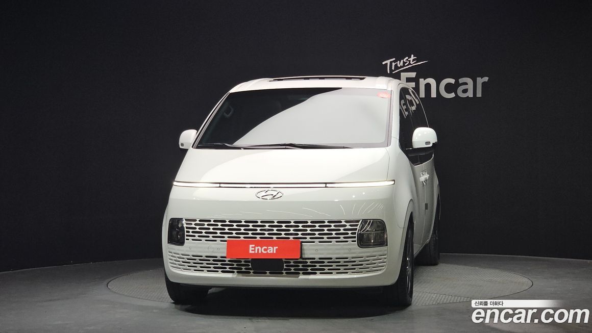 Hyundai Staria 2024