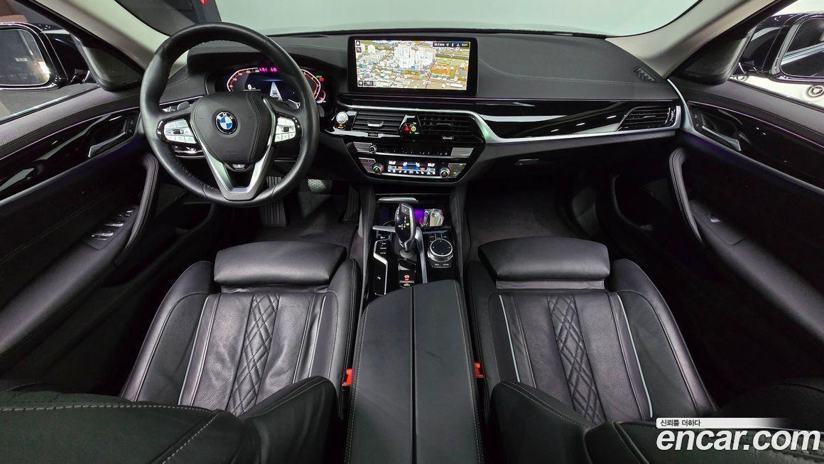 BMW 5-Series 2021