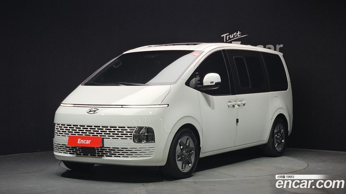Hyundai Staria 2024