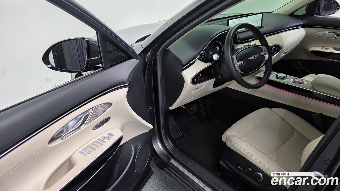 Genesis GV70 2024