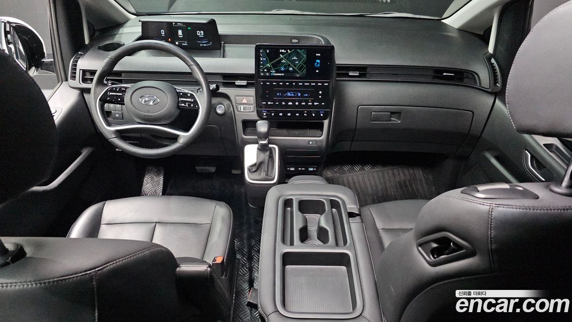 Hyundai Staria 2024