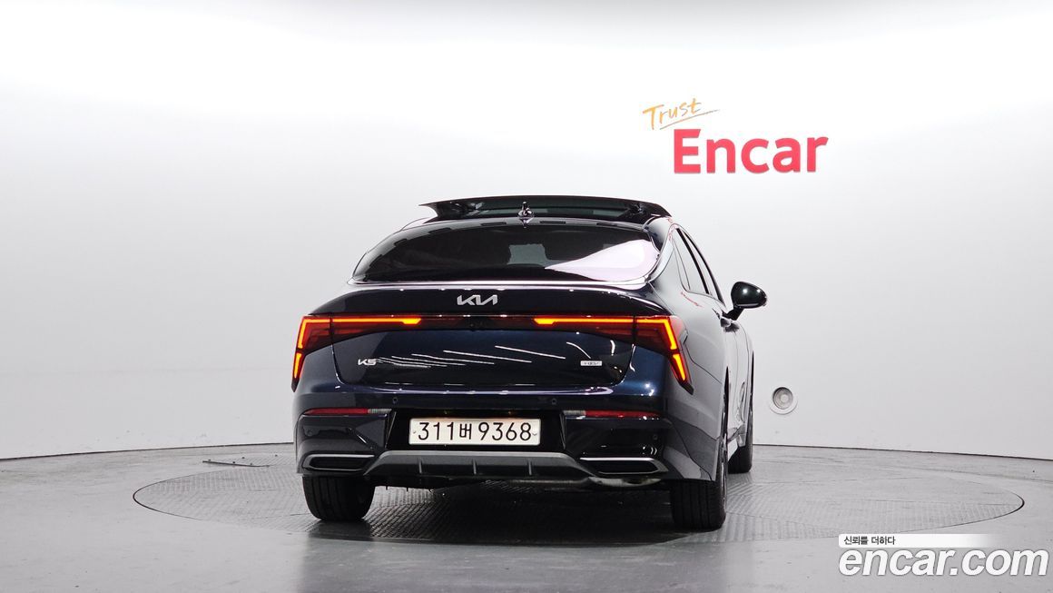 Kia K5 2025