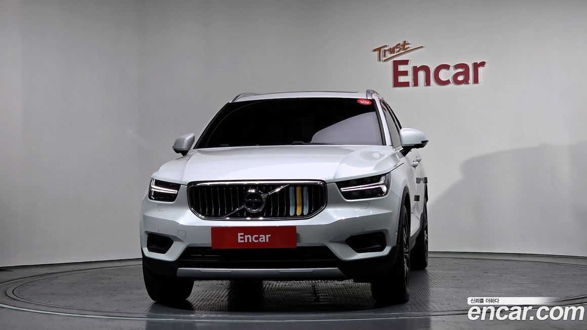 Volvo XC40 2021