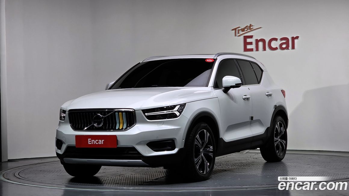 Volvo XC40 2021