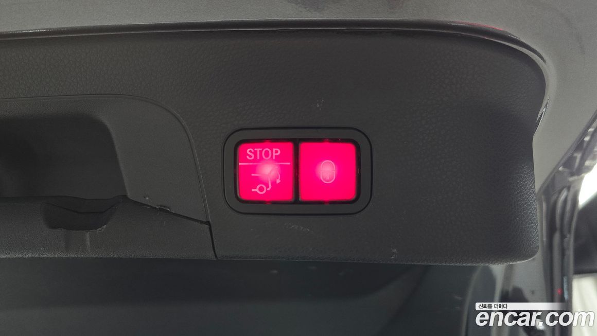 Mercedes-Benz GLC-Class 2021