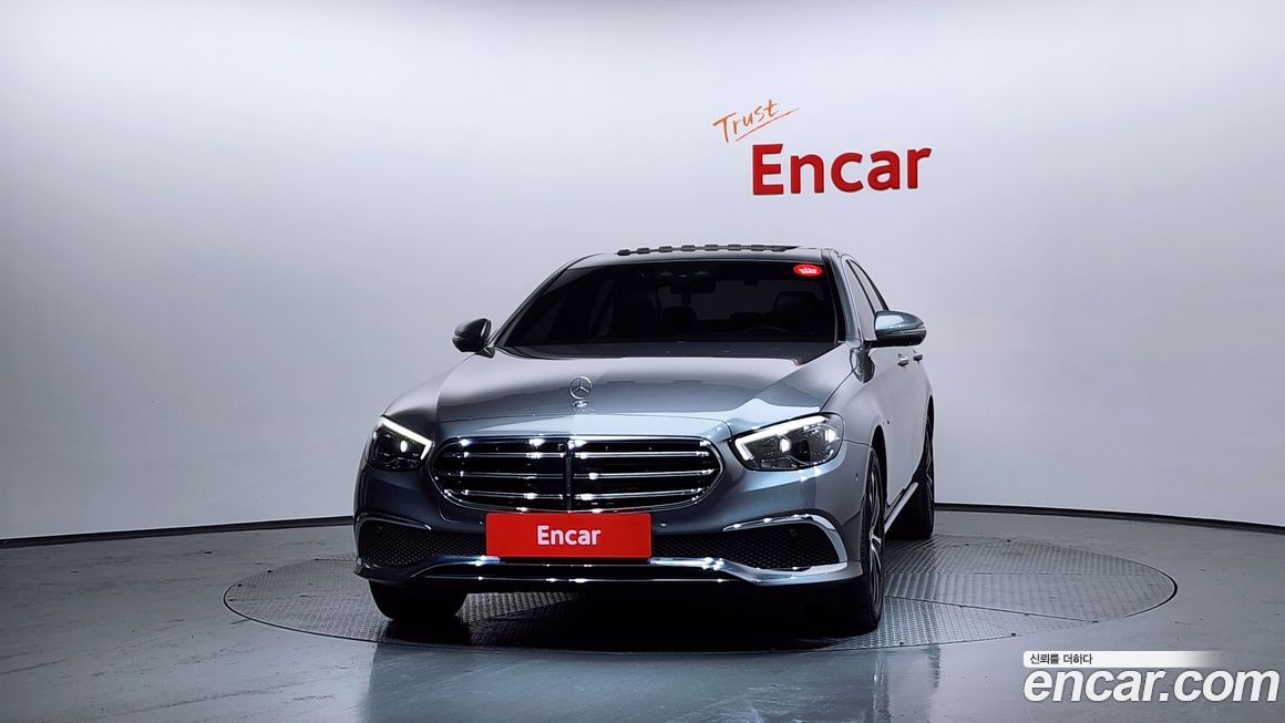 Mercedes-Benz E-Class 2021