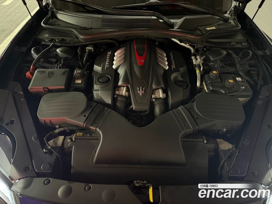 Maserati Quattroporte 2015