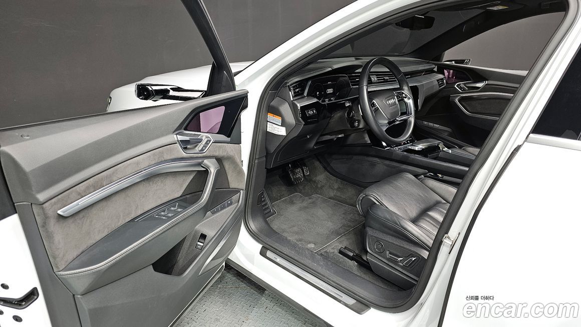 Audi e-tron 2021