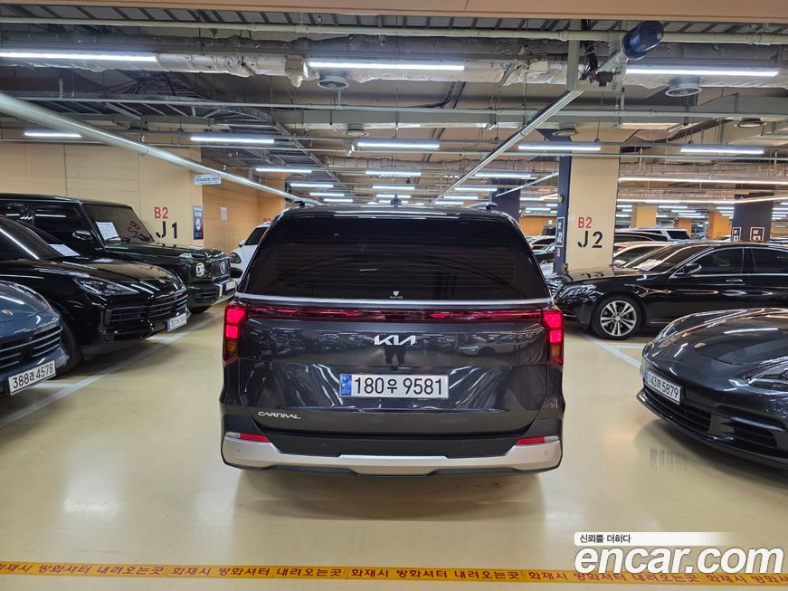 Kia Canival 2025