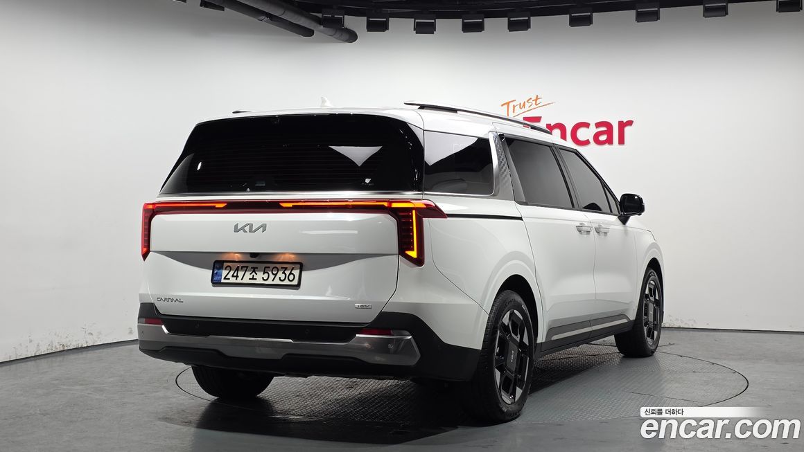 Kia Canival 2025