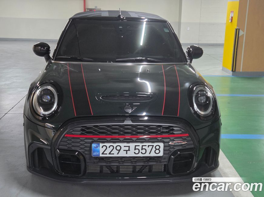 Mini Cooper Convertible 2023