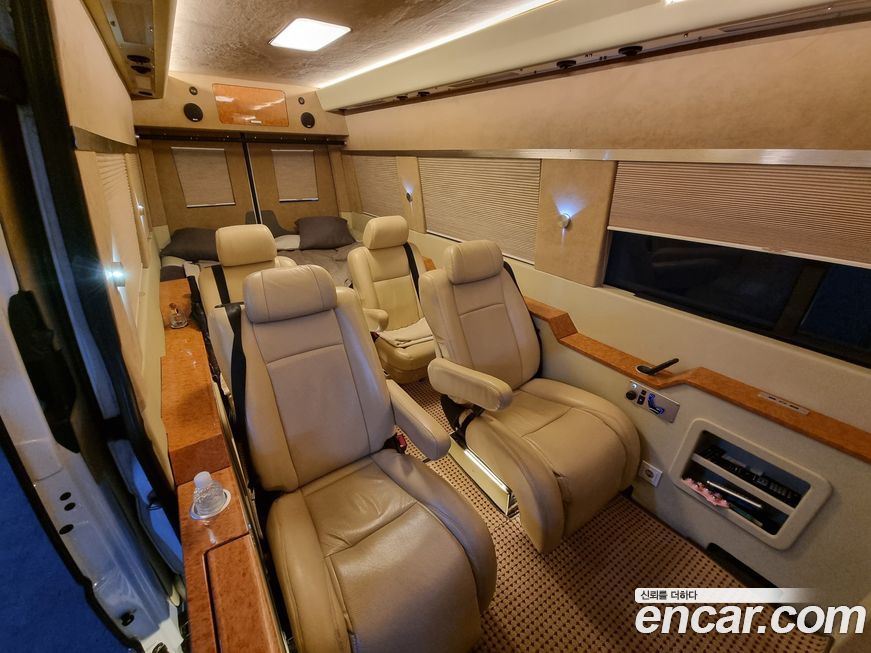 Mercedes-Benz Sprinter 2013
