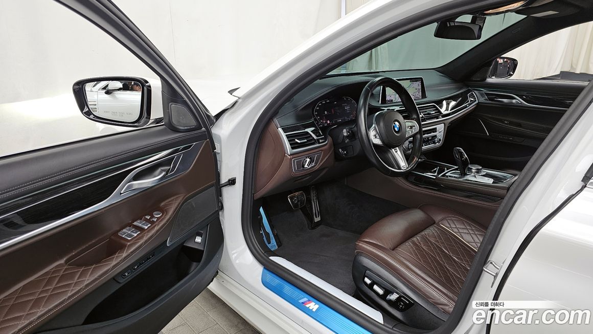 BMW 7-Series 2021