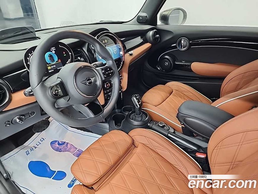 Mini Cooper Convertible 2024