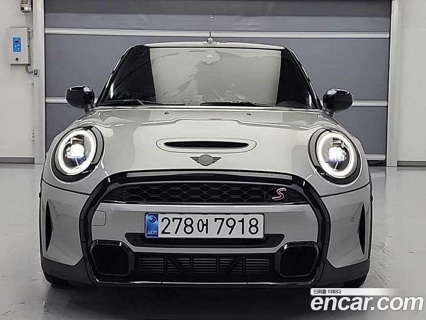 Mini Cooper Convertible 2024