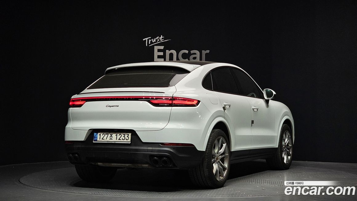 Porsche Cayenne 2021