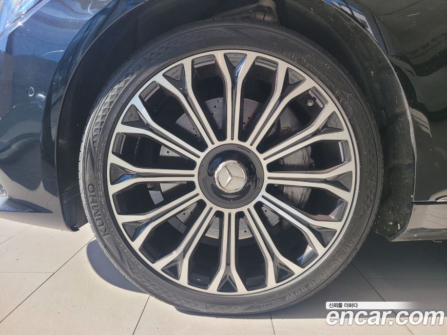 Mercedes-Benz S-Class 2020