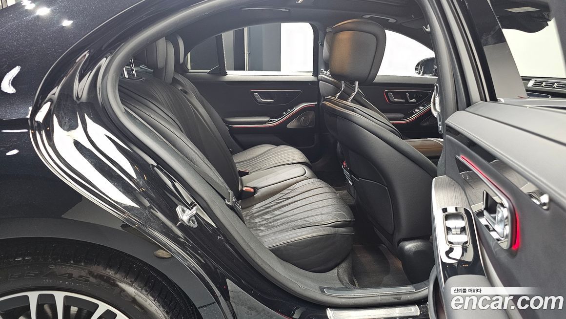 Mercedes-Benz S-Class 2021