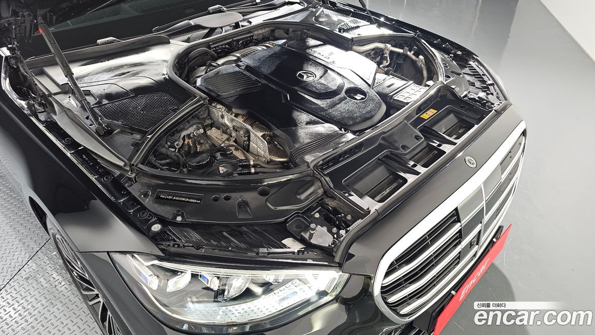 Mercedes-Benz S-Class 2021