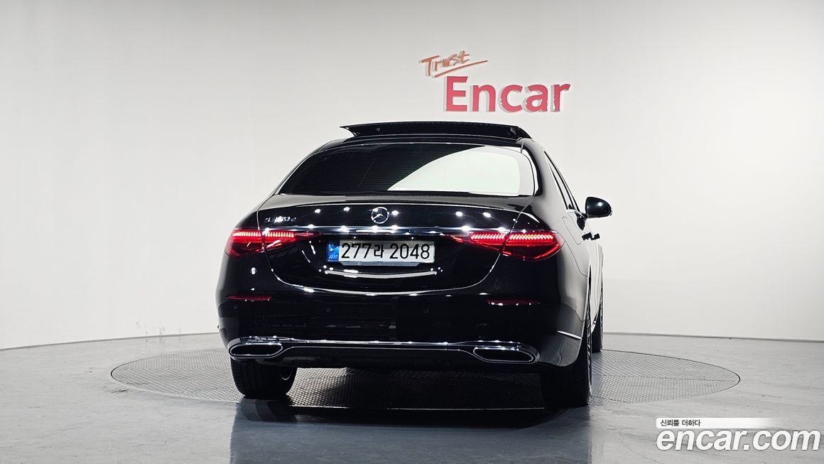 Mercedes-Benz S-Class 2021