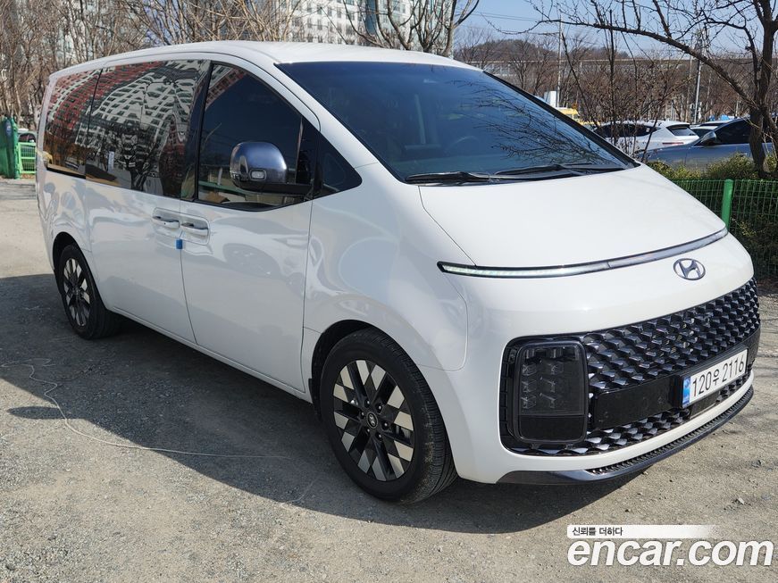 Hyundai Staria 2024