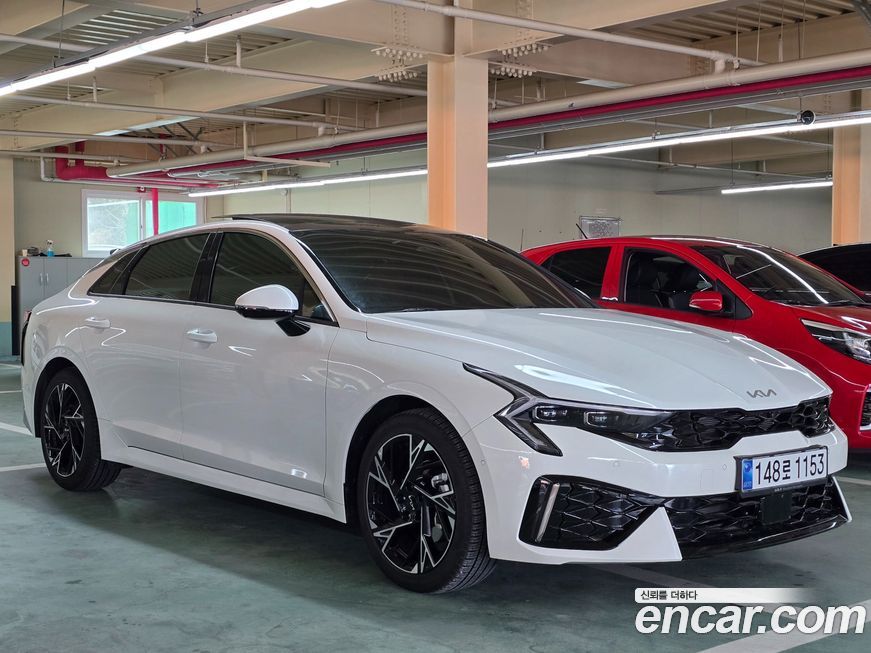 Kia K5 2025