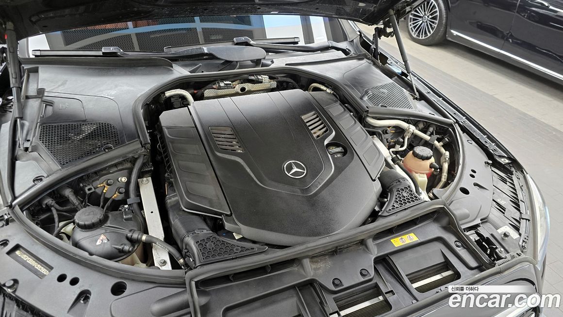 Mercedes-Benz S-Class 2021
