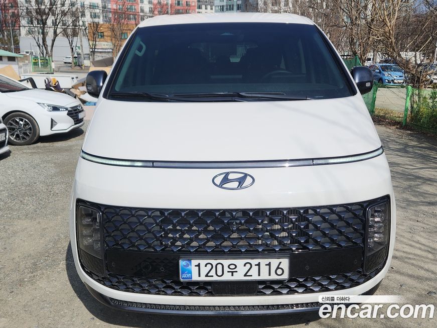 Hyundai Staria 2024